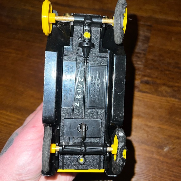 Otasco Replica 1918 Coin Bank Ford Model Truck Vintage Collectable - Picture 12 of 13